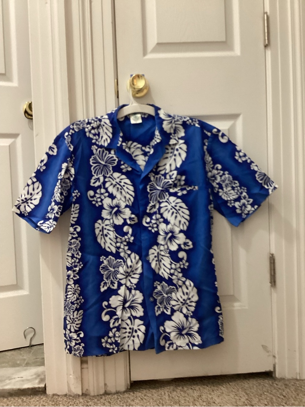 Blue Floral Hawaiian Short Sleeve Button Down Shirt Medium - From Hawaii